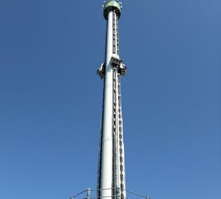 Free Fall Tower
