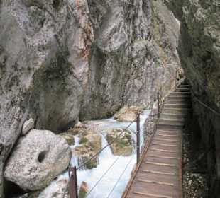 Wanderung durch die Höllentalklamm