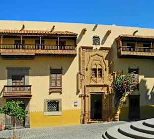 Kolumbushaus von einer Seite