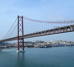 Brücke des 25. April