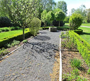 Königinnengarten im Walter-Peters-Park