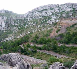 Blick auf die Serpentinenstraße