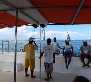 Entspannter Tripp mit dem Katamaran