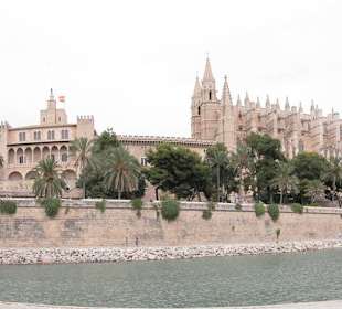 Königliches Palast und Kathedrale