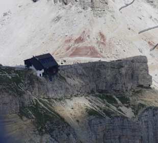 Die Hütte im Blick 