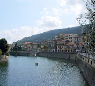 Über den Fluß Nervia