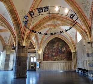 Im Krönungssaal des Rathauses