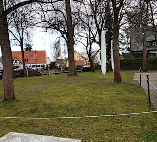 Der Biergarten mit Ausschank