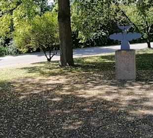 Skulptur "Eichenläubin" Gudrun Krüger