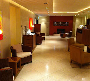 Empfangsbereich Gym und Massagen