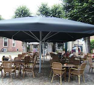 Zentralplatz, Restaurant