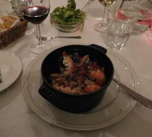 Schmackhaft zubereitete Hummerschwänze (Langusten)