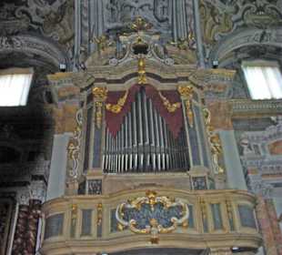 Hier die schöne Orgel