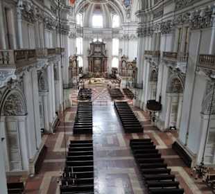 Blick in den Dom von der Orgelempore