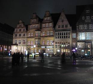Bremer Marktplatz bei Nacht