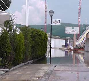 Strandpromenade nach Regen