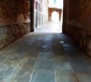 Kleine Unterführungen durch