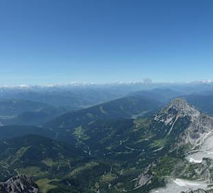 Auf dem Dachstein - Blick in die Ferne