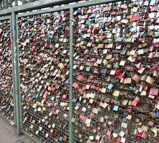 Liebesschlösser auf der Hohenzollernbrücke
