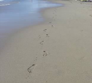 Strand links vom Hotel