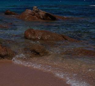 Einzelne Felsen im Wasser