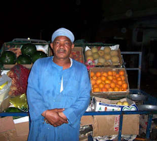 Gesichter Ägyptens - ein kleiner Obsthändler 