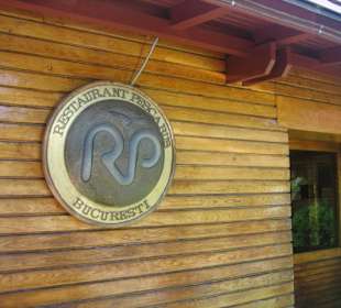 Eingang mit Namensschild