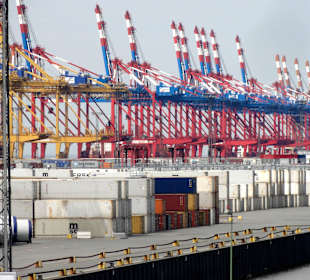 Brücken des Container-Terminals