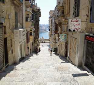 Historyczna uliczka w Valletta