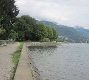 An der Seepromenade Dongo