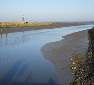 Die Hafeneinfahrt nach Fedderwardersiel