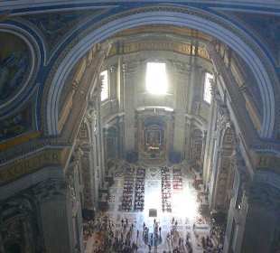 Blick von der Kuppel in den Dom