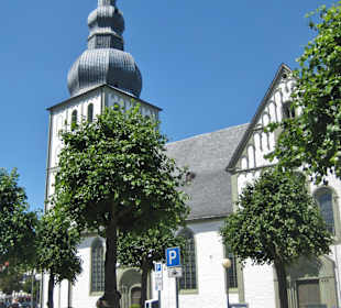 Marienkirche ab der Rathausstraßen gesehen
