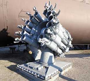 Wasserbombenwerfer im Außenbereich des Museums