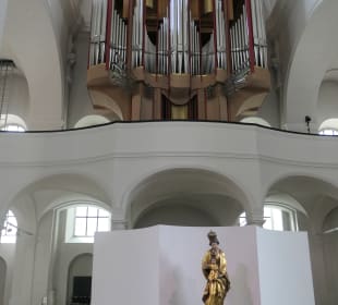 Würzburg: die Augustinerkirche am Dominikanerplatz