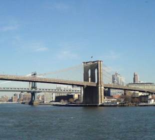 Blick von der Südspitze auf die Brooklynbridge