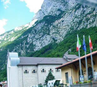 Paluzza rechts Museum