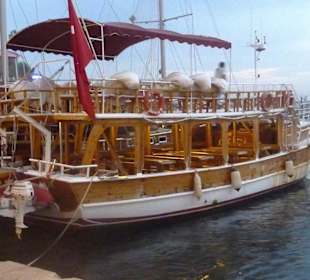 Ausflug-Boot im Alten Hafen/Antalya 
