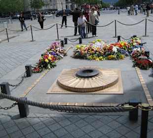 Ewiges Licht am Arc de Triomphe