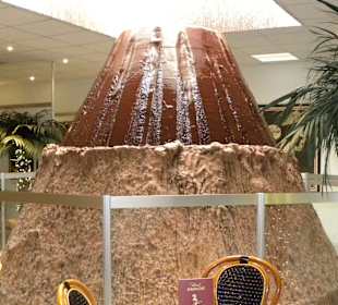 Schokolade speiender Vulkan