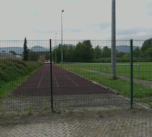 Fußballplatz bei der Kreisporthalle