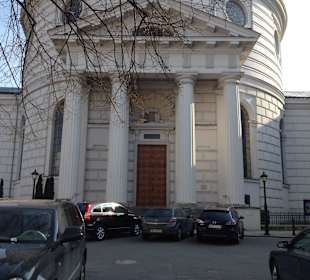 Kościół od frontu