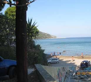 Weg zur Strand nähe Kymi Hafen