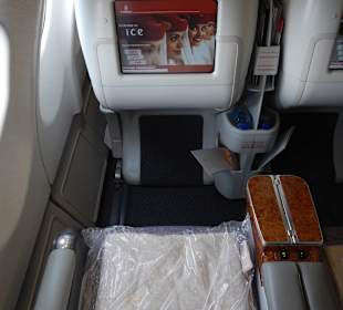 Emirates Airbus A 340-500, Business Class, SEZ-DXB