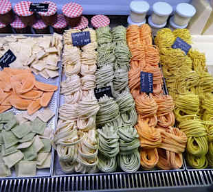 Die Auslage der Pasta Nudelmanufaktur