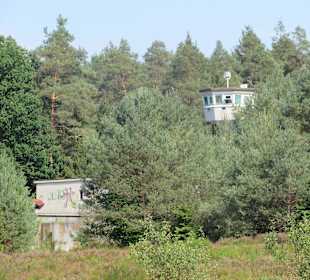 Wachturm und Wachgeäude