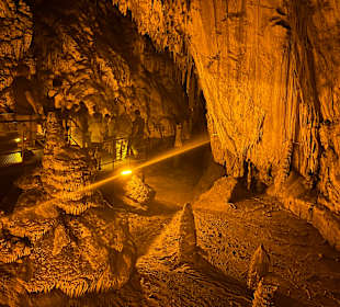 Dim Höhle