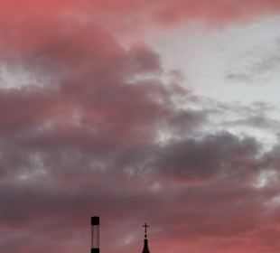 Berliner Dom im Abendrot