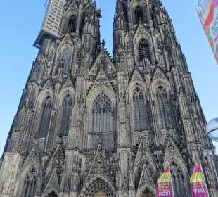 Ansichten des Kölner Doms im Dezember 2019