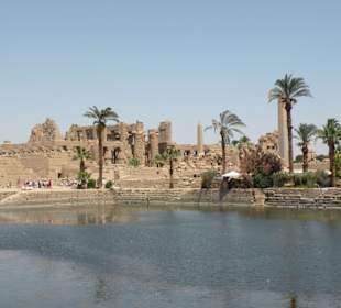 Świątynia w karnaku